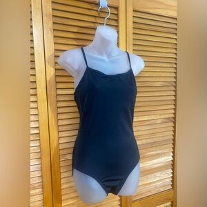 Little Stars: Black leotard with sports bra lining